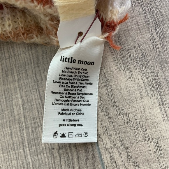 SOLD SOLD: Little Moon Sweater - Picture 5 of 5